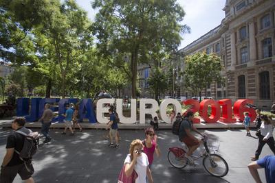 ME Euro 2016, logo na ulicy Tuluzy, Francja