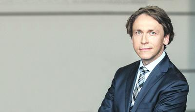 BGK ROŚNIE W SIŁĘ: Paweł Nierada, pierwszy wiceprezes BGK, powinien
zakasać rękawy. Zanim nowa szefowa dostanie zielone światło od nadzorcy,
bank zostanie dokapitalizowany, a jego możliwości kredytowe zwiększą
się o jedną trzecią.