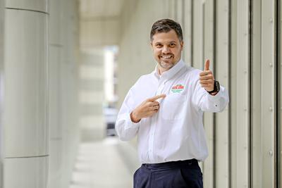SILNI WYTWÓRCY: Christopher Wynne, szef PJ Western Investments, firmy, która otwiera lokale Papa John’s w Polsce, przyznaje, ze do debiutu przygotowywała sie rok. Nad Wisłe przyciagneła ja silna gospodarka, ale tez mocny przemysł rolno-spozywczy, który gwarantuje dostep do surowców.