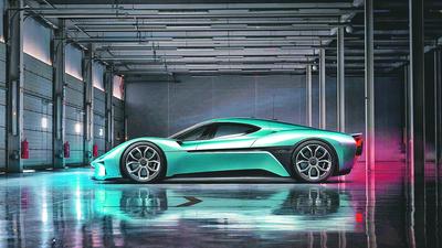Z TORU NA DROGĘ: Superauto NIO jest pierwszym produkcyjnym pojazdem stworzonym przez firmę NextEV. Do tej pory budowała jedynie bolidy ścigające się w Formule E, czyli serii wyścigowej dla elektrycznych aut.