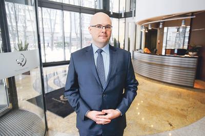 BEZ OŚWIADCZENIA ANI RUSZ: Krzysztof Brysiewicz, radca prawny, partner zarządzający w kancelarii Brysiewicz i Wspólnicy, podkreśla, że oświadczenie o statusie przedsiębiorstwa składa się praktycznie we wszystkich konkursach z unijnymi grantami. — Ma ono też znaczenie przy uzyskiwaniu wsparcia m.in. ze specjalnych stref ekonomicznych czy zwolnień z podatku od nieruchomości — zaznacza Krzysztof Brysiewicz.