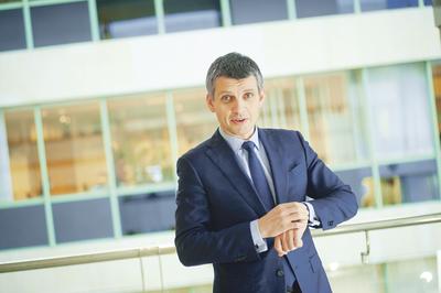 NOWE
ROZWIĄZANIE: Chmura Krajowa będzie platformą, na której każdy producent będzie
mógł umieścić swoje rozwiązanie. — deklaruje Adam Marciniak, wiceprezes PKO BP,
który z ramienia banku pilotuje projekt.