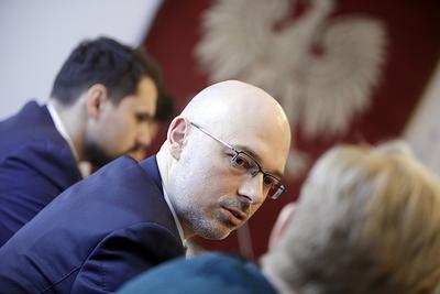 PLAN NA MILION AUT: Za rozwój elektromobilności odpowiada Michał Kurtyka, wiceminister energii. Plan rządu zakłada, że za 10 lat po polskich drogach będzie jeździć milion aut elektrycznych.