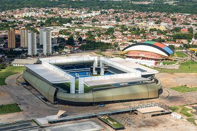 Stadion Pantanal Arena w Cuiabá budowany specjalnie na brazylijski mundial będzie miejscem 4 rozgrywek fazy grupowej mistrzostw. Mecz z 24 czerwca między Japonią a Kolumbią wygenerował najwyższe w całej Brazylii okołomundialowe ceny noclegów (FOT. Wikipedia)
