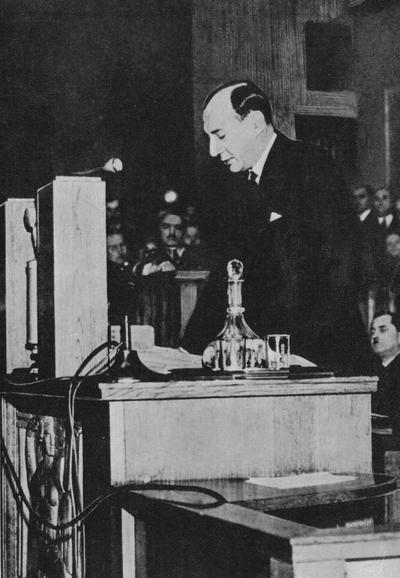 Józef Beck przemawia w Sejmie