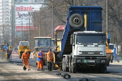 Asfaltowanie drogi