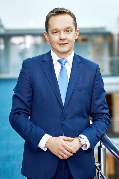 OSTROŻNIE: Zdaniem Bartosza Pawłowskiego, głównego zarządzającego w bankowości prywatnej
mBanku, z odreagowania na rynkach wschodzących na razie nie należy wysnuwać
zbyt daleko idących wniosków. Jednak przy spełnieniu pewnych założeń pojawią
się szanse na znacznie lepszy rok dla emerging markets.