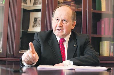 Gotowość: ZBP, kierowany przez Krzysztofa Pietraszkiewicza, wyraził gotowość udzielenia poręczenia za urzędników KNF, zatrzymanych na polecenie prokuratury.