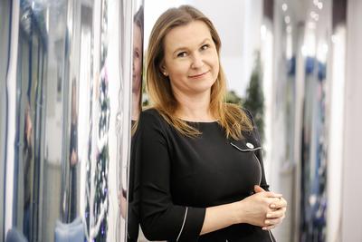 CORAZ MNIEJ RÓŻNIC: Małgorzata Wiśniewska, wiceprezes spółki brokerskiej Prospector, zwraca uwagę, że jeszcze kilka lat temu refundacja rachunków za wizyty poza placówkami objętymi ubezpieczeniem czy gwarancje terminu wizyty były oferowane wyłącznie przez ubezpieczycieli. Obecnie nie ma problemu, żeby uzyskać to także od firmy abonamentowej.