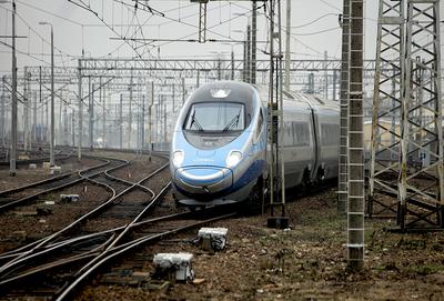 SPOSÓB
NA KOSZTY: Przewoźnicy szynowi próbują oszczędzać na prądzie. Jednym ze
sposobów jest rekuperacja. Jej stosowanie zamierza ułatwić resort energii.