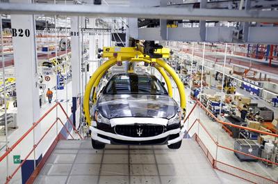 Tak produkowane są samochody Maserati fot. Bloomberg