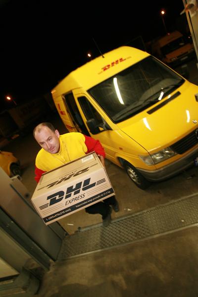 Z RFID korzystają m.in. firmy kurierskie.