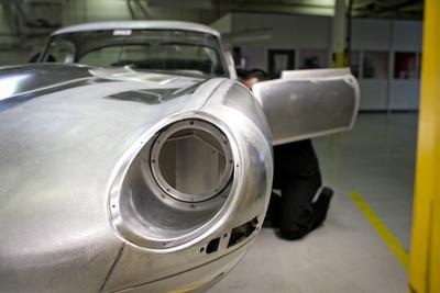 Jaguar Lightweight E-type fot. Jaguar