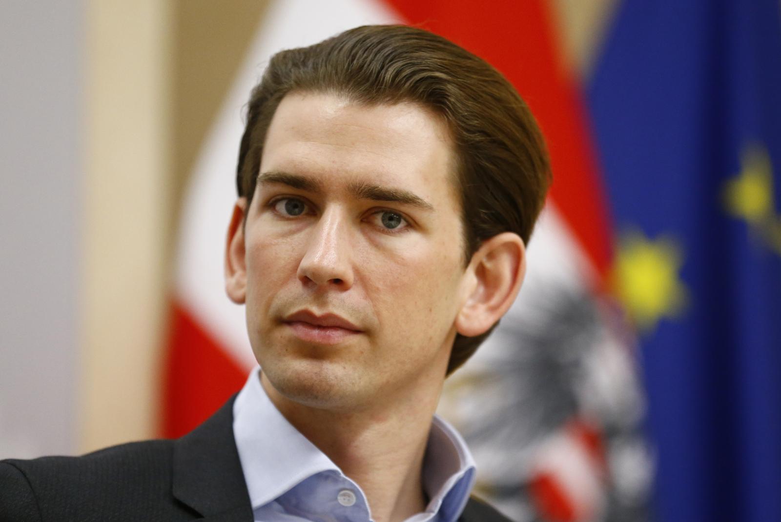 Канцлер Австрии объяснил отказ высылать российских дипломатов